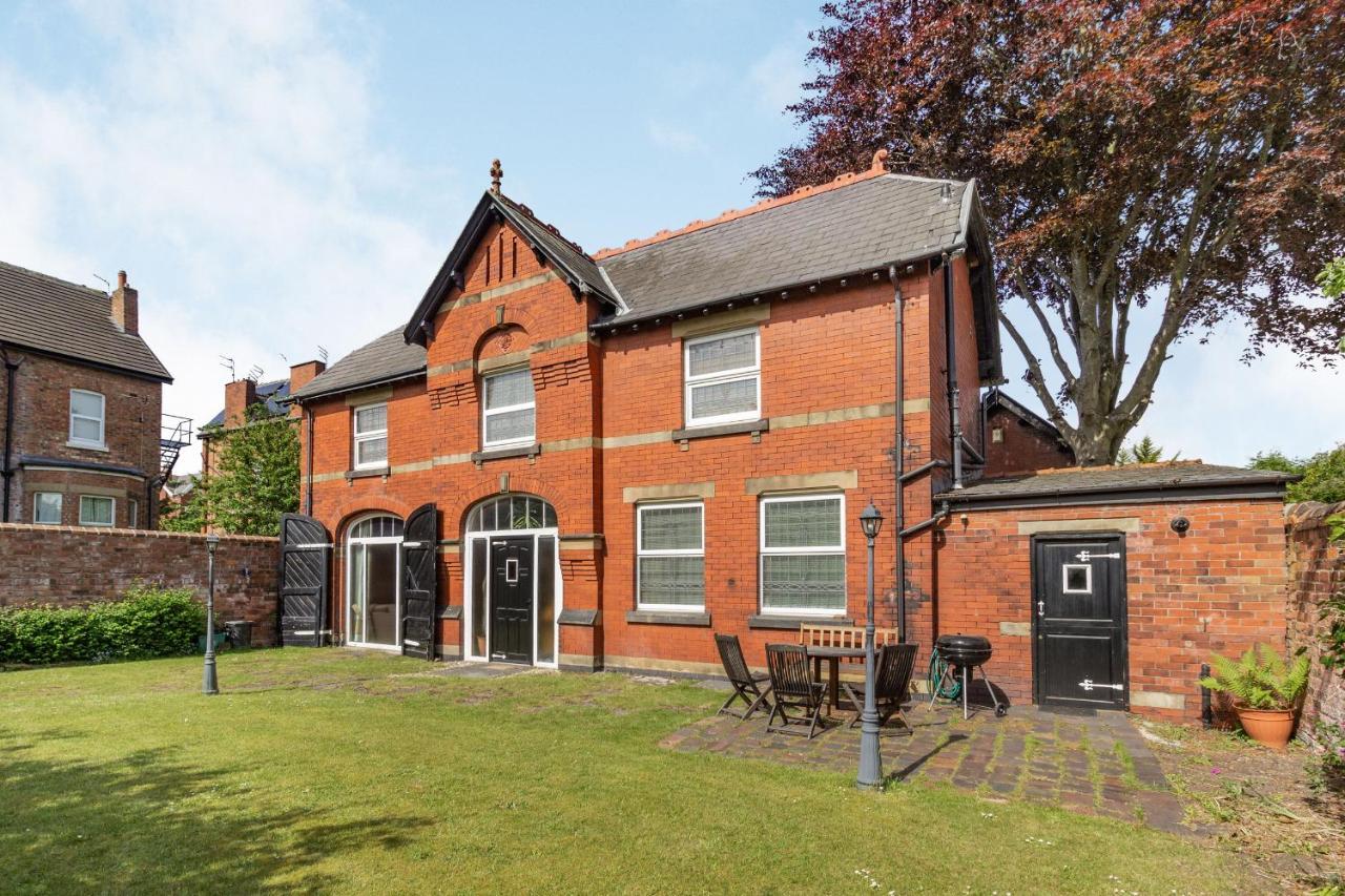 Southport Coach House Villa Exterior photo